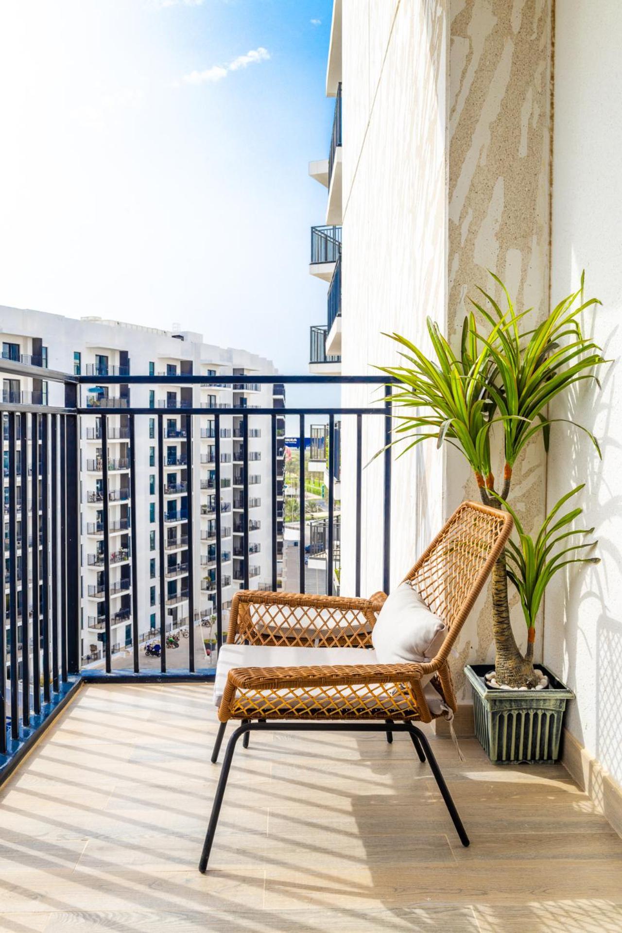 Apartment Voyage Waters Edge With Canal Views *